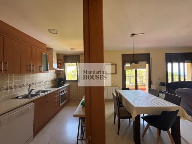 4 soveværelse Villa til salg i Tossa de Mar med swimmingpool garage - € 911.000 (Ref: 9937791)