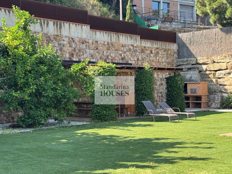 4 bedroom Villa for sale in Tossa de Mar with garage - € 911,000 (Ref: 9937791)