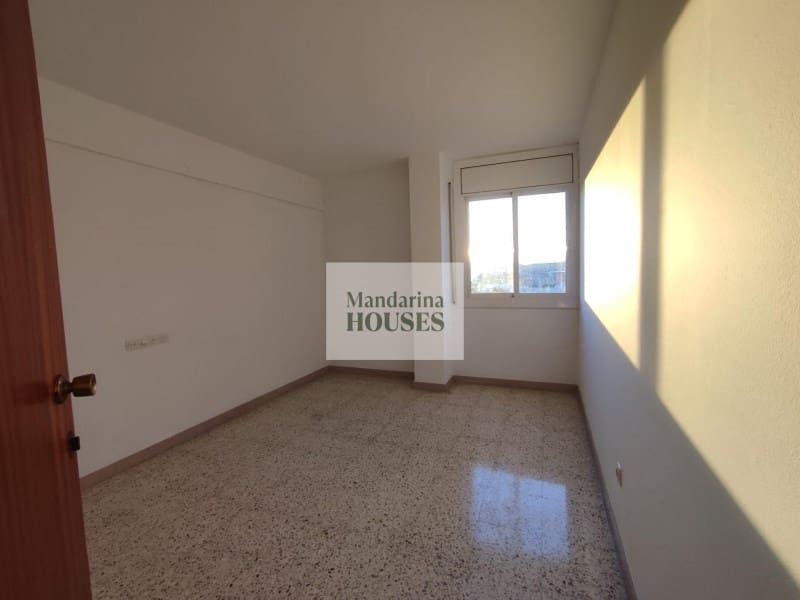 4 sypialnia Apartament na sprzedaż w Lloret de Mar z garażem - 265 000 € (Ref: 9949387)