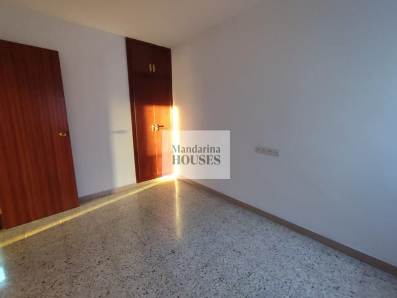 4 sypialnia Apartament na sprzedaż w Lloret de Mar z garażem - 265 000 € (Ref: 9949387)