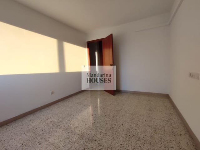 4 soverom Leilighet til salgs i Mas Baell - Can Carbó, Lloret de Mar med garasje - € 265 000 (Ref: 9949387)