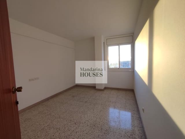 4 soverom Leilighet til salgs i Mas Baell - Can Carbó, Lloret de Mar med garasje - € 265 000 (Ref: 9949387)