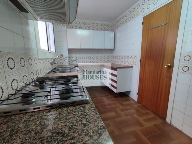 4 soverom Leilighet til salgs i Mas Baell - Can Carbó, Lloret de Mar med garasje - € 265 000 (Ref: 9949387)