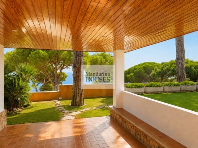 5 bedroom Villa for sale in Canyelles, Lloret de Mar with pool garage - € 3,150,000 (Ref: 9959383)