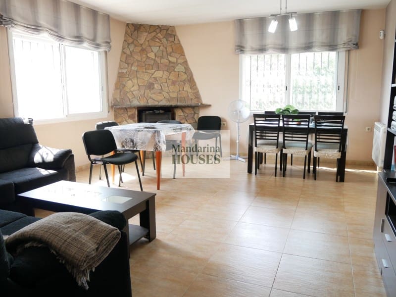 Chalet de 3 habitaciones en Lloret de Mar en venta con piscina garaje - 299.000 € (Ref: 9974987)