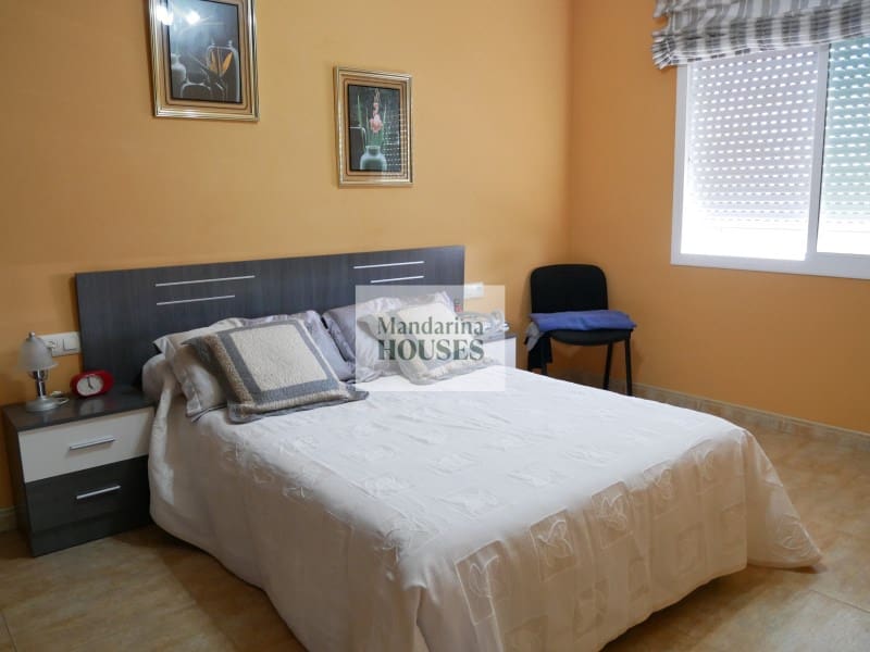 Chalet de 3 habitaciones en Lloret de Mar en venta con piscina garaje - 299.000 € (Ref: 9974987)