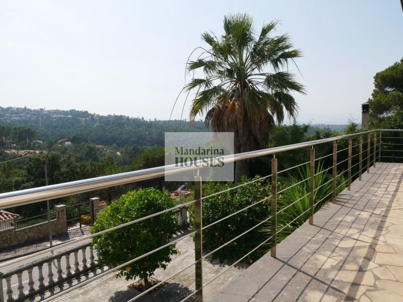 Chalet de 3 habitaciones en Lloret de Mar en venta con piscina garaje - 299.000 € (Ref: 9974987)