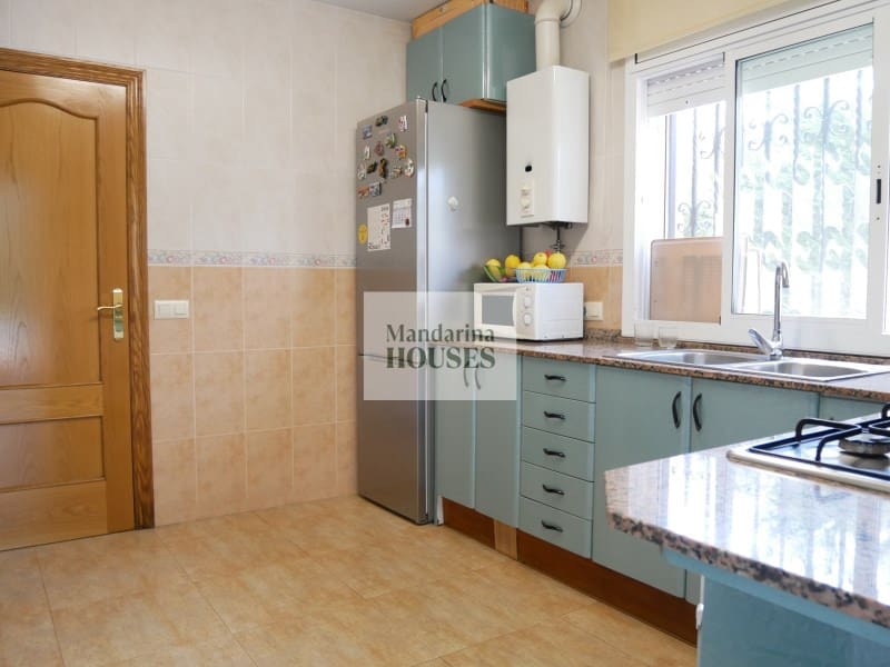 Chalet de 3 habitaciones en Lloret de Mar en venta con piscina garaje - 299.000 € (Ref: 9974987)