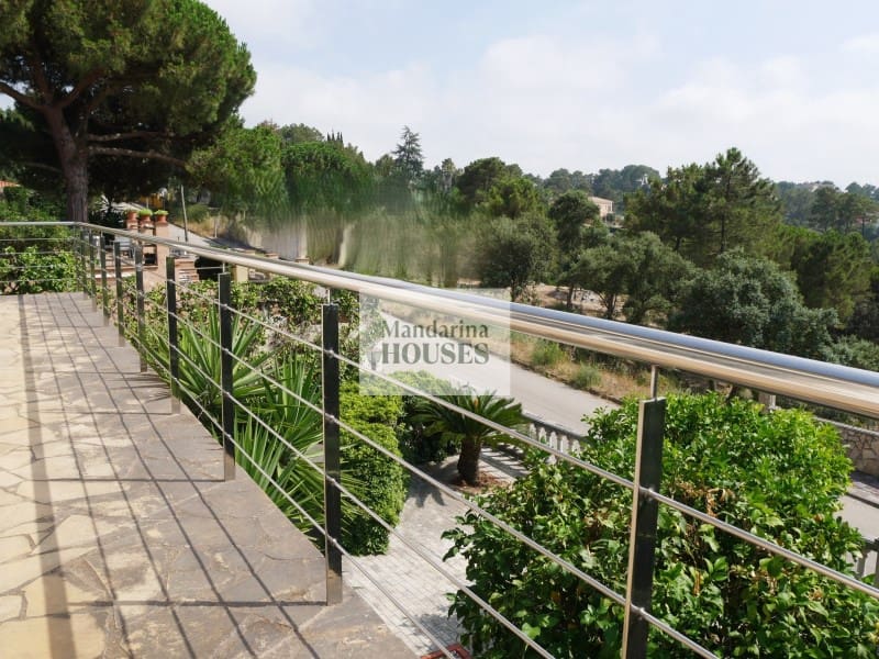 Chalet de 3 habitaciones en Lloret de Mar en venta con piscina garaje - 299.000 € (Ref: 9974987)