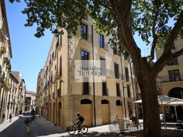 Kommersiell til salgs i Figueres - € 1 860 000 (Ref: 9996758)