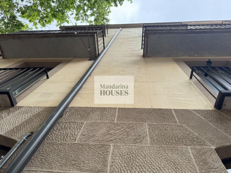 Kommersiell til salgs i Figueres - € 1 860 000 (Ref: 9996758)