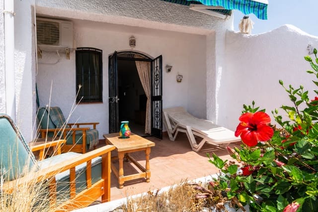 1 makuuhuone Ranta-asunto myytävänä paikassa Capistrano, Nerja mukana uima-altaan - 230 000 € (Ref: 10023532)