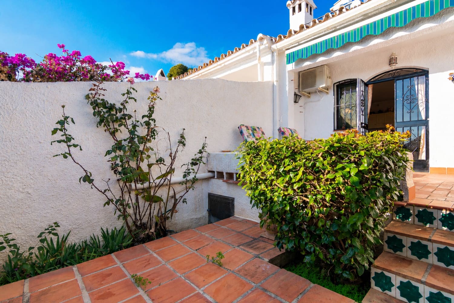 1 sovrum Strandlägenhet till salu i Nerja med pool - 230 000 € (Ref: 10023532)