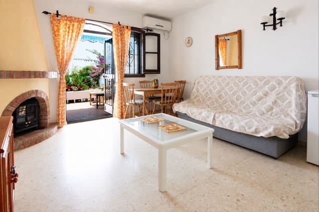 1 makuuhuone Ranta-asunto myytävänä paikassa Capistrano, Nerja mukana uima-altaan - 230 000 € (Ref: 10023532)