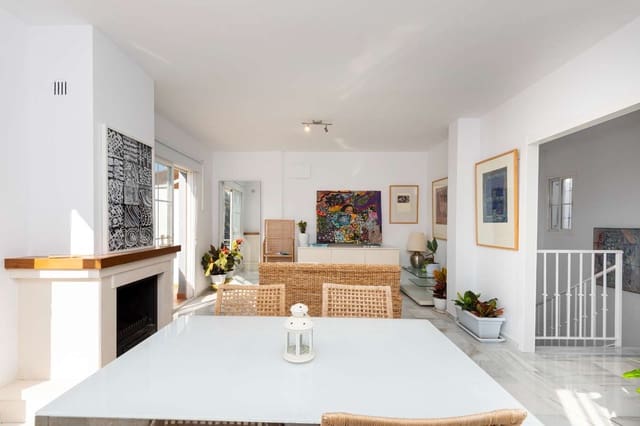 3 slaapkamer Halfvrijstaande villa te koop in Frigiliana met zwembad garage - € 950.000 (Ref: 10029990)