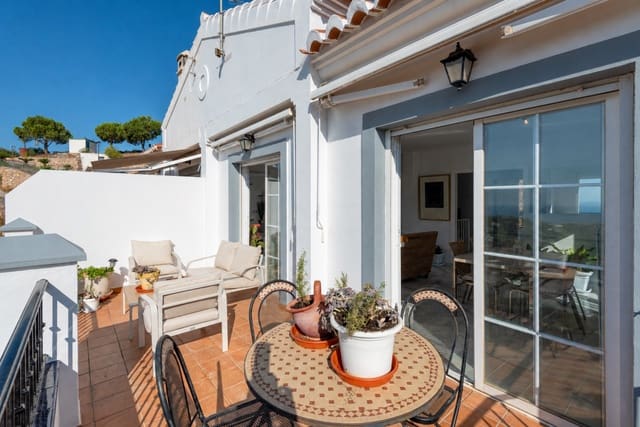 3 slaapkamer Halfvrijstaande villa te koop in Frigiliana met zwembad garage - € 950.000 (Ref: 10029990)