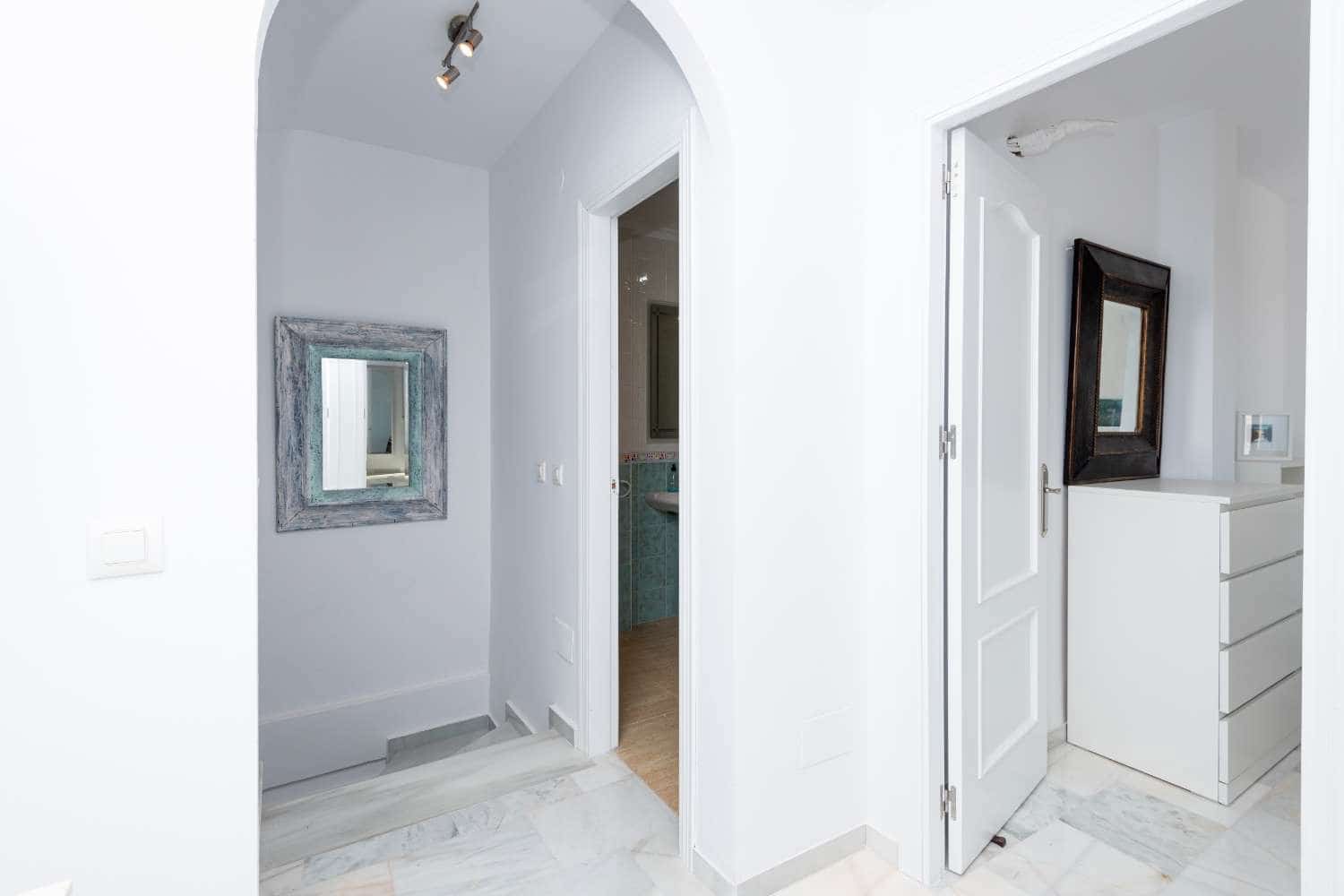 3 slaapkamer Halfvrijstaande villa te koop in Frigiliana met zwembad garage - € 950.000 (Ref: 10029990)