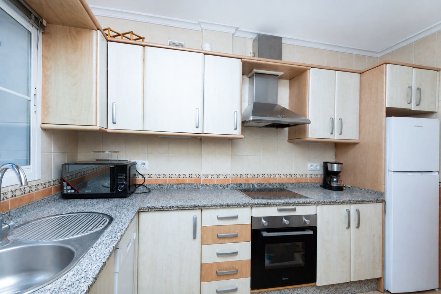 3 slaapkamer Halfvrijstaande villa te koop in Frigiliana met zwembad garage - € 950.000 (Ref: 10029990)