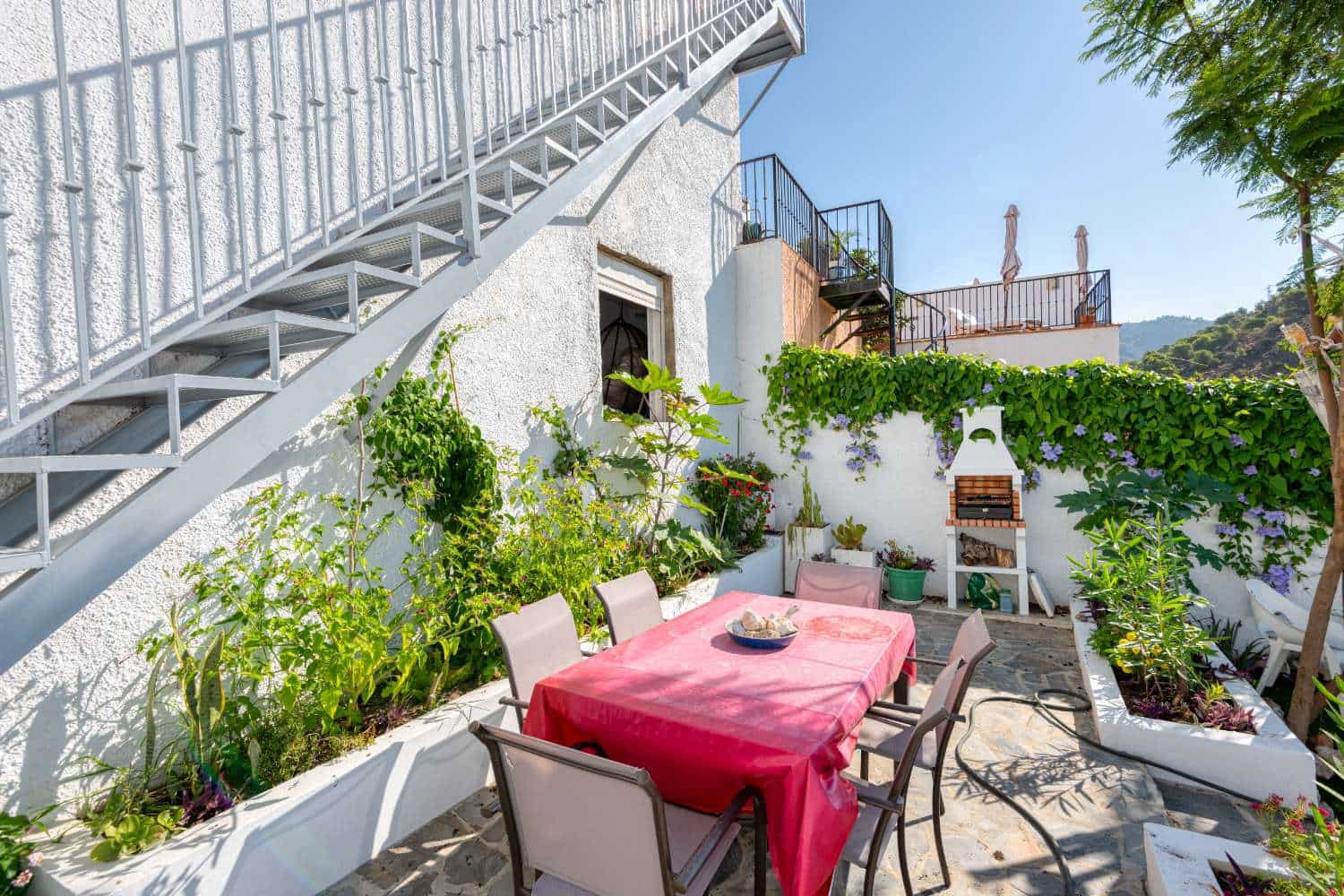 3 slaapkamer Halfvrijstaande villa te koop in Frigiliana met zwembad garage - € 950.000 (Ref: 10029990)