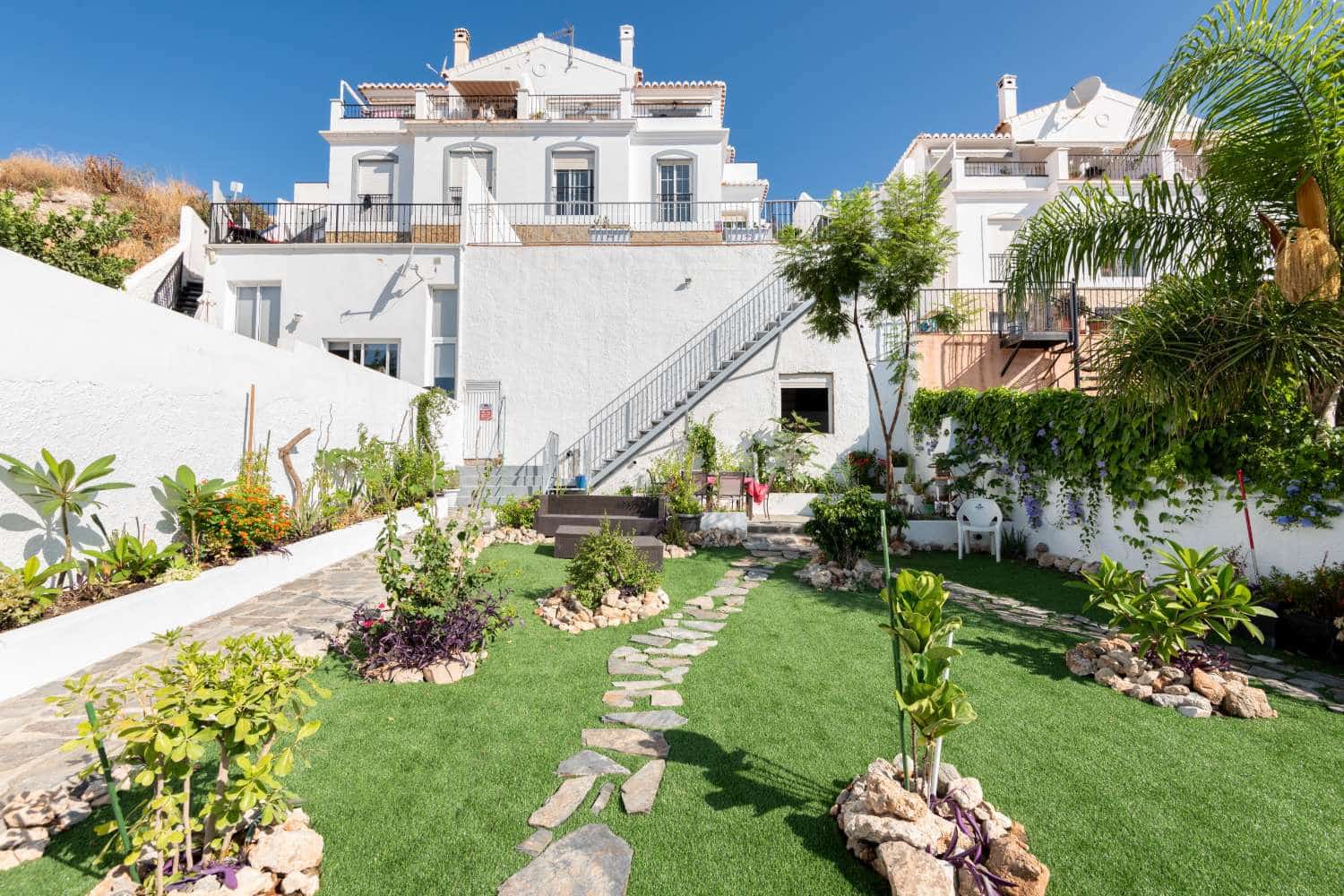 3 slaapkamer Halfvrijstaande villa te koop in Frigiliana met zwembad garage - € 950.000 (Ref: 10029990)