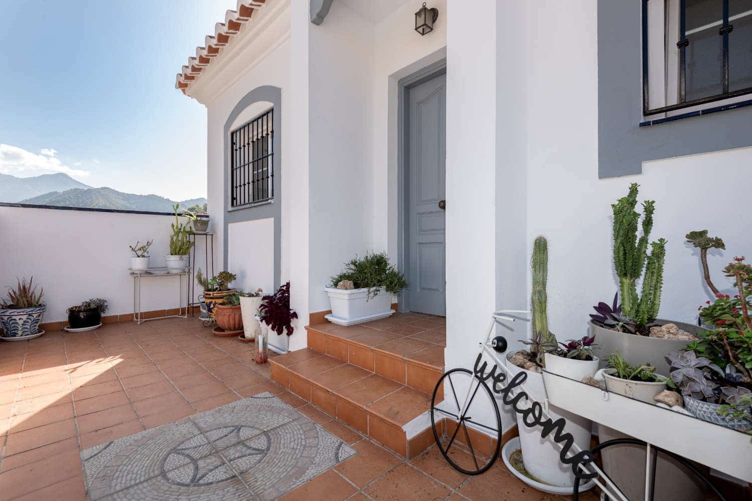 3 slaapkamer Halfvrijstaande villa te koop in Frigiliana met zwembad garage - € 950.000 (Ref: 10029990)