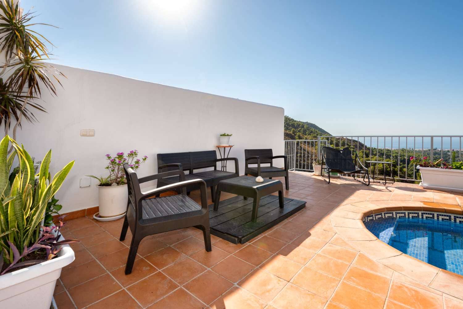 3 slaapkamer Halfvrijstaande villa te koop in Frigiliana met zwembad garage - € 950.000 (Ref: 10029990)