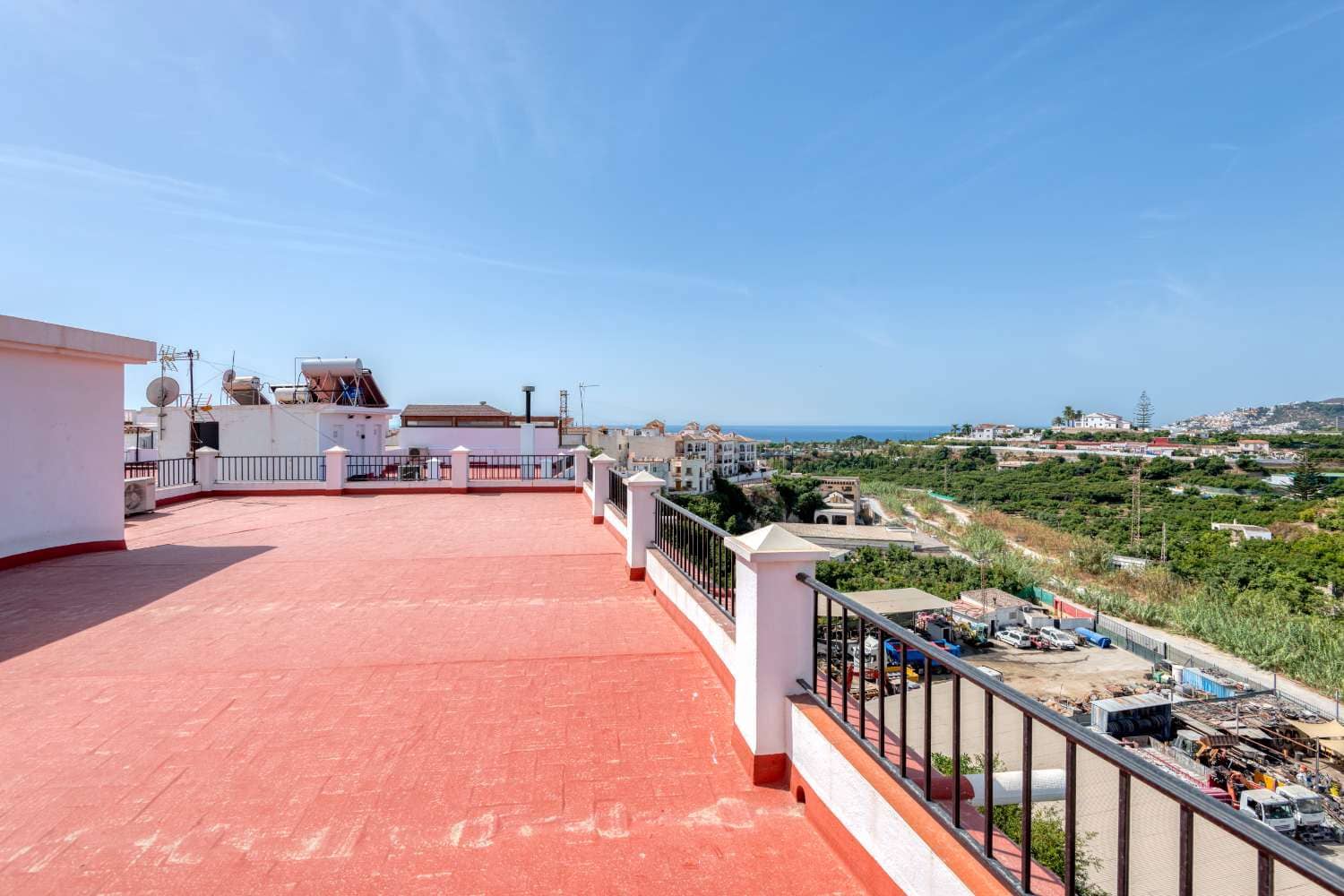 4 soverom Strandleiligheter til salgs i Nerja - € 445 500 (Ref: 10061218)