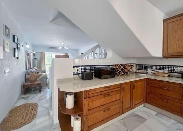3 sovrum Radhus till salu i Capistrano, Nerja med pool - 399 000 € (Ref: 10085574)