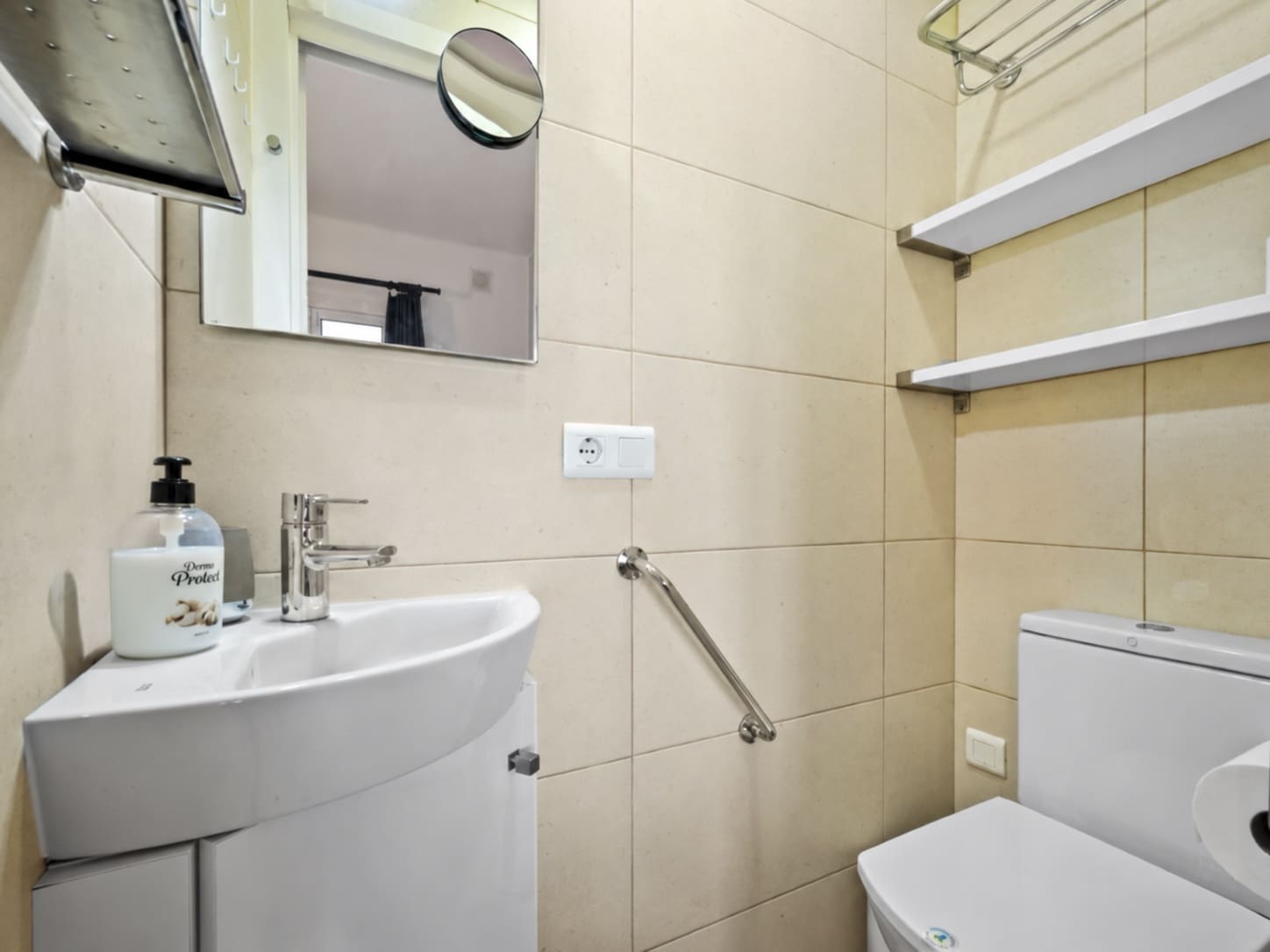 2 sovrum Lägenhet till salu i Nerja med pool - 450 000 € (Ref: 10094155)
