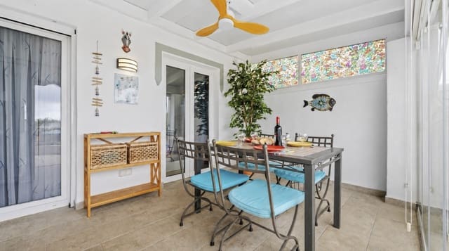 2 sovrum Lägenhet till salu i Capistrano, Nerja med pool - 450 000 € (Ref: 10094155)