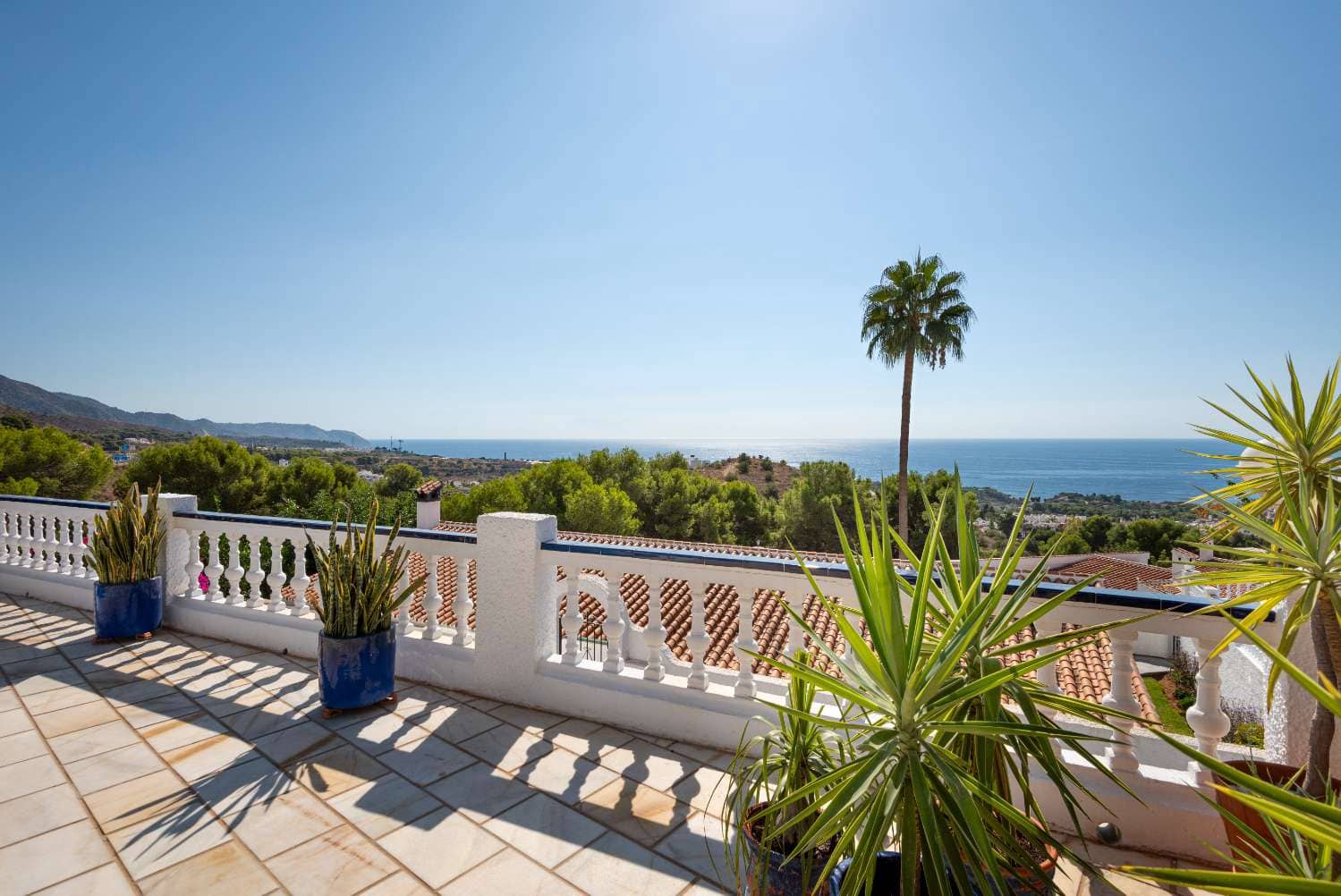4 Zimmer Villa zu verkaufen in Nerja mit Pool Garage - 749.000 € (Ref: 10150595)