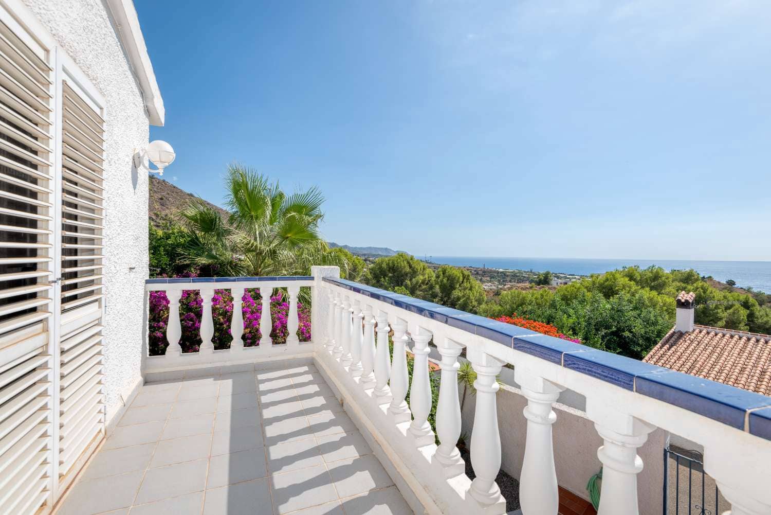 4 Zimmer Villa zu verkaufen in Nerja mit Pool Garage - 749.000 € (Ref: 10150595)