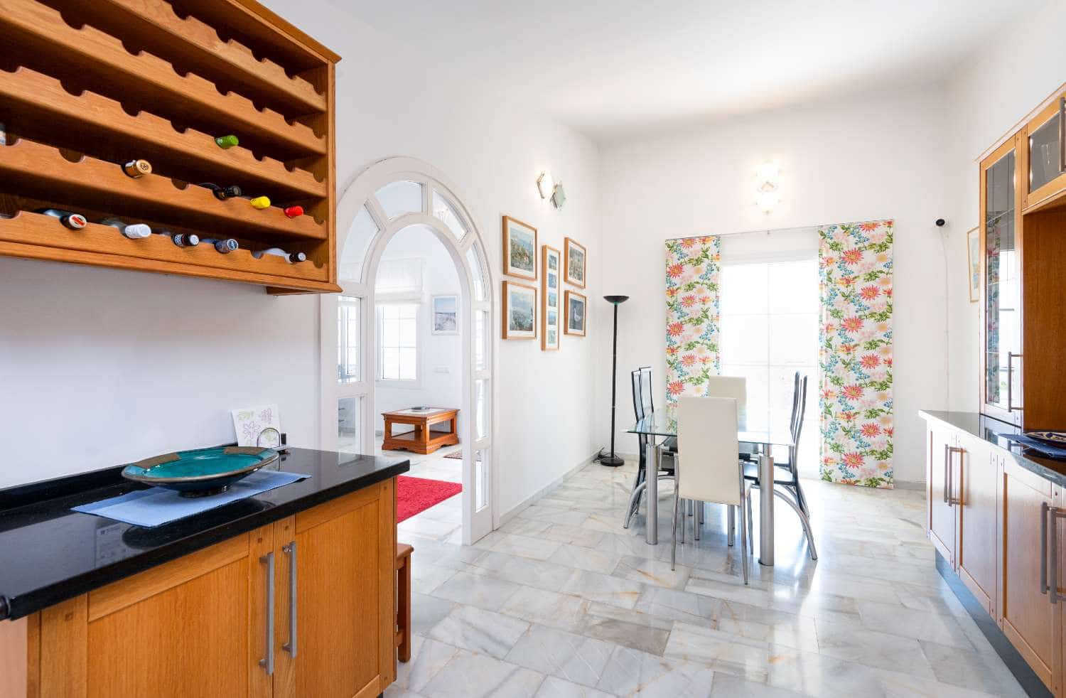 4 Zimmer Villa zu verkaufen in Nerja mit Pool Garage - 749.000 € (Ref: 10150595)