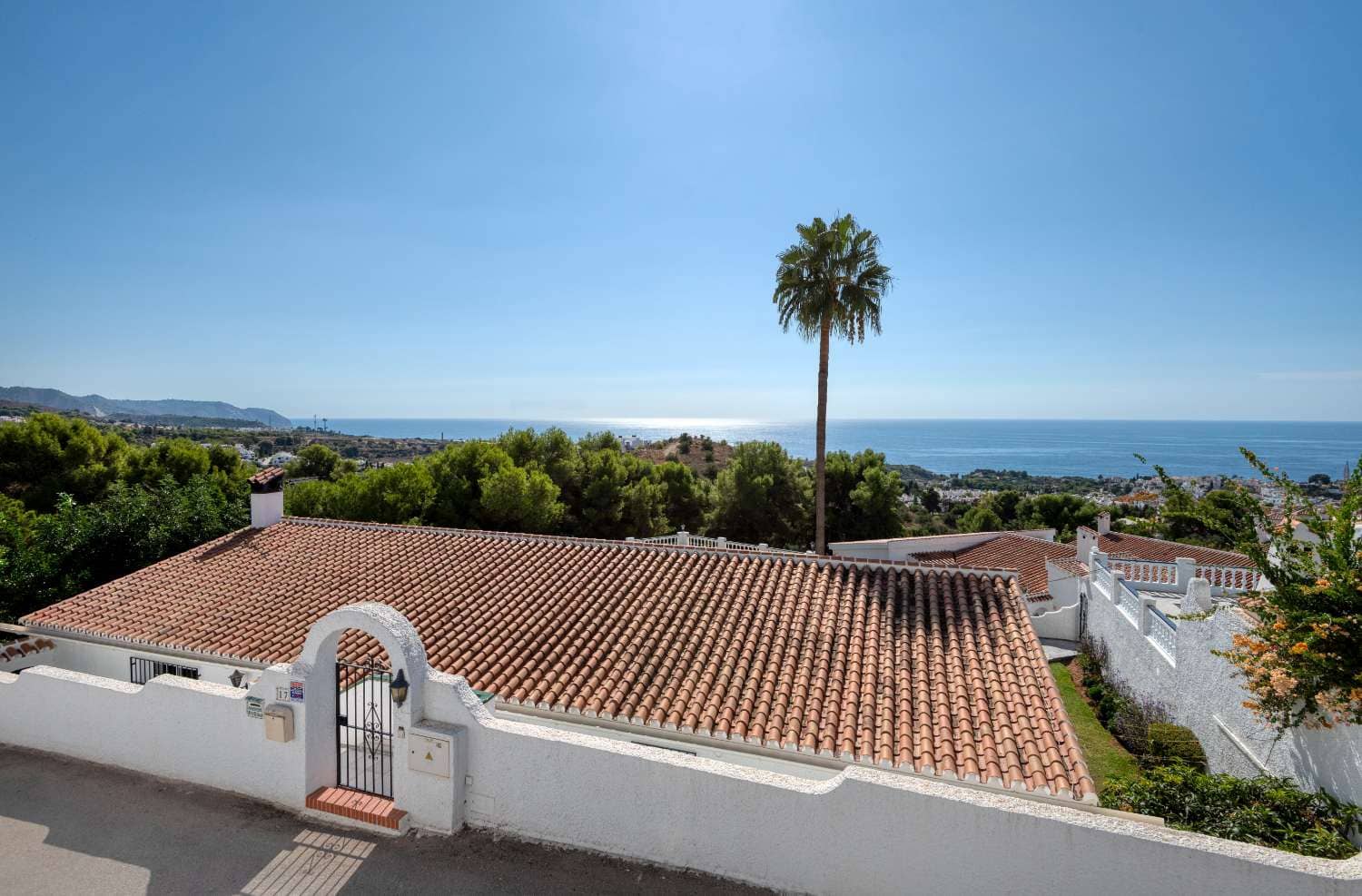 4 Zimmer Villa zu verkaufen in Nerja mit Pool Garage - 749.000 € (Ref: 10150595)