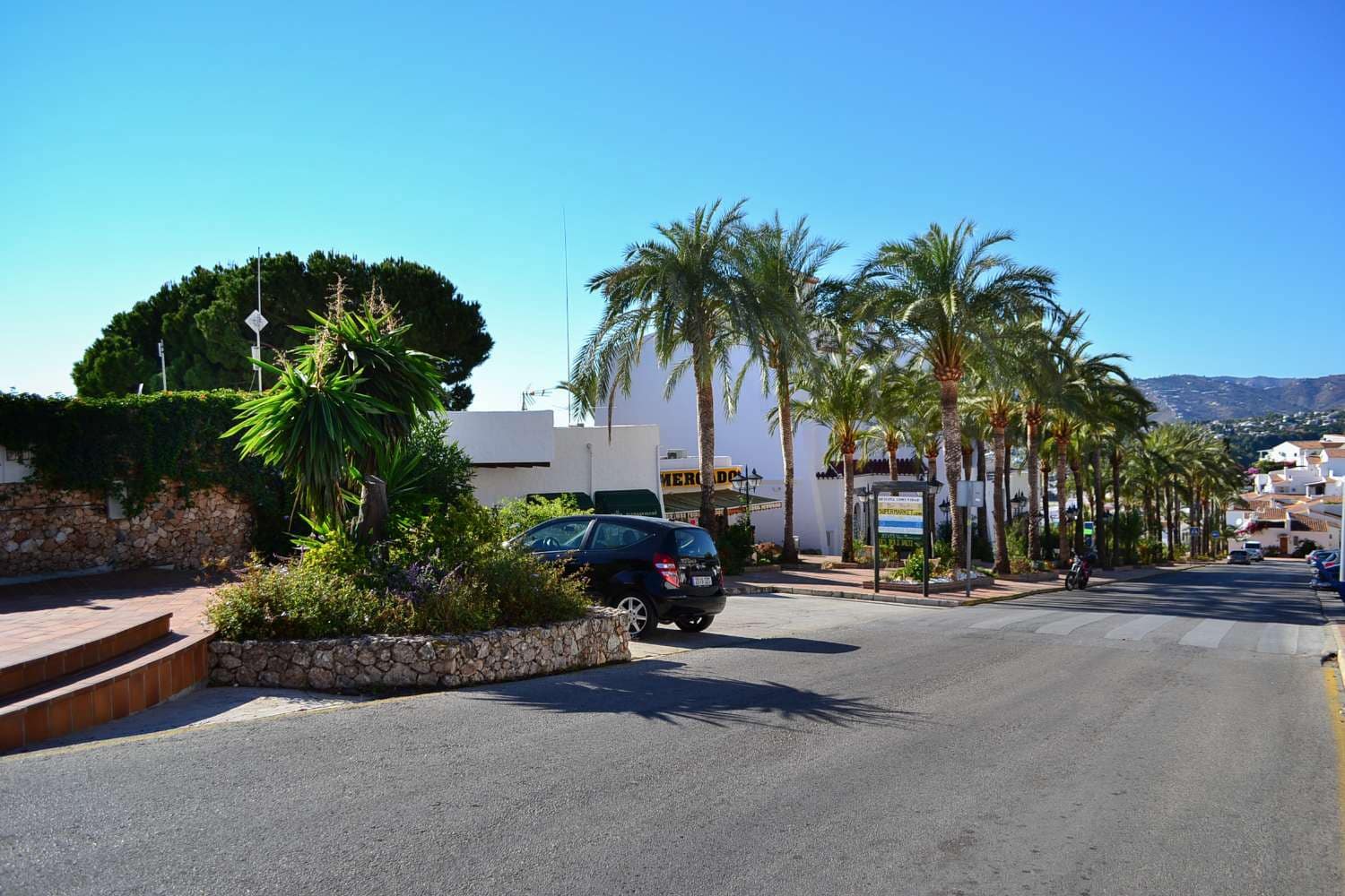 2 soveværelse Lejlighed til salg i Nerja med swimmingpool - € 435.000 (Ref: 10170494)