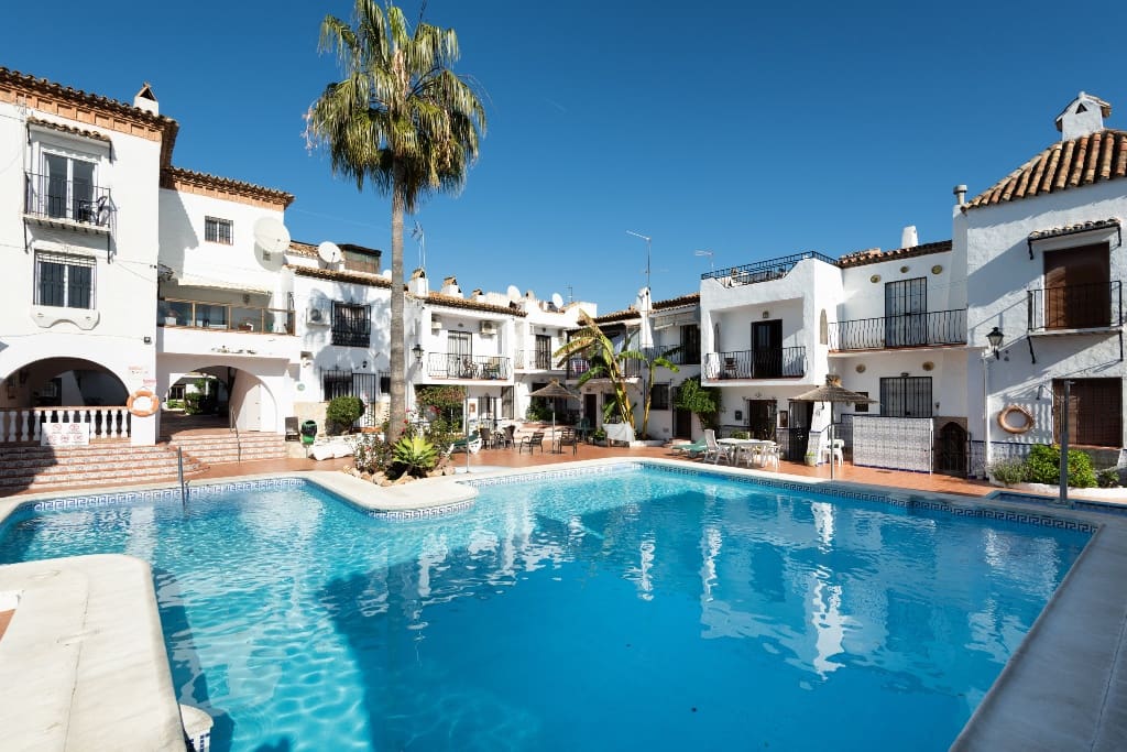 3 slaapkamer Halfvrijstaande villa te koop in Nerja met zwembad - € 399.000 (Ref: 10170495)