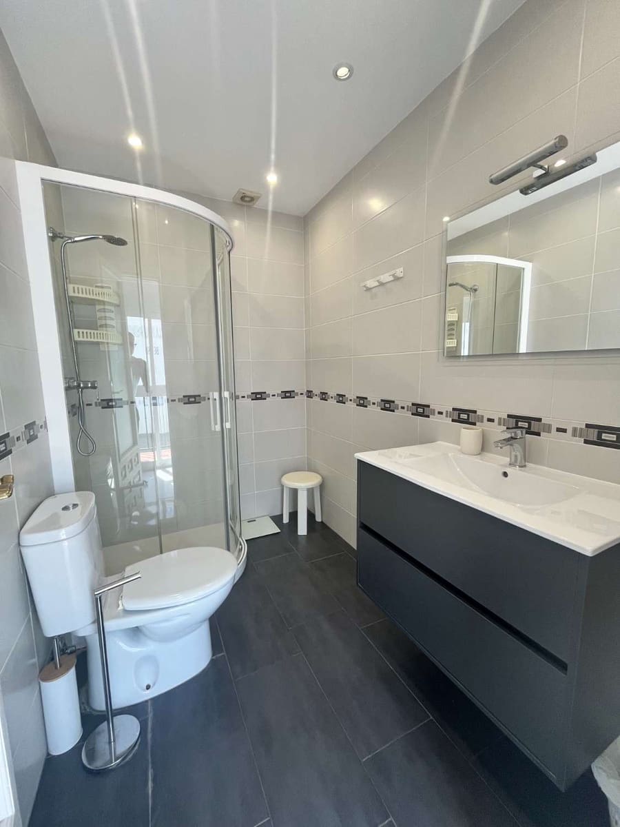 3 slaapkamer Halfvrijstaande villa te koop in Nerja met zwembad - € 399.000 (Ref: 10170495)