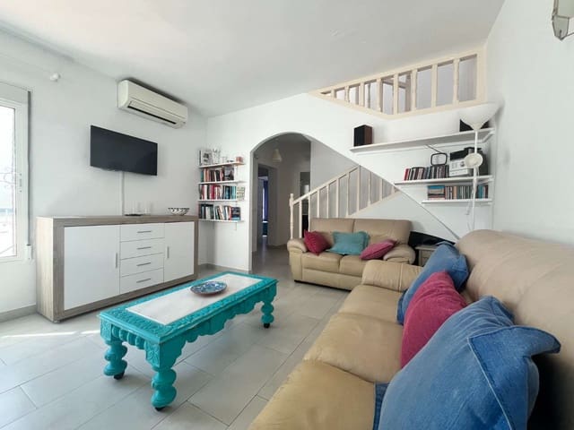 3 slaapkamer Halfvrijstaande villa te koop in Nueva Nerja, Nerja met zwembad - € 399.000 (Ref: 10170495)