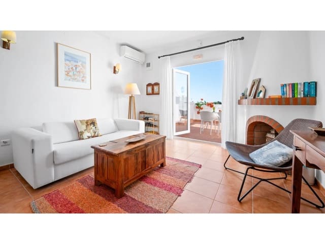 Apartamento Playa de 1 habitación en Capistrano, Nerja en venta con piscina - 250.000 € (Ref: 10173135)