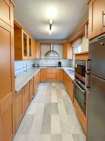 4 sovrum Villa till salu i Capistrano, Nerja med pool - 699 000 € (Ref: 3778030)