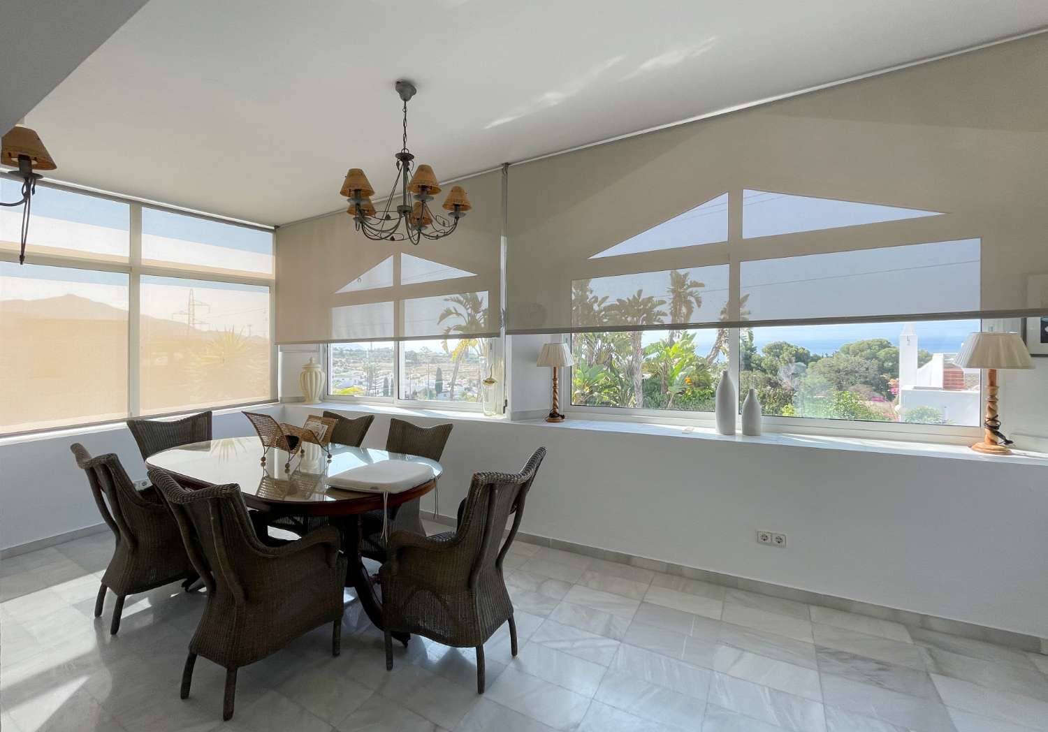 4 bedroom Villa for sale in Nerja with pool - € 699,000 (Ref: 3778030)