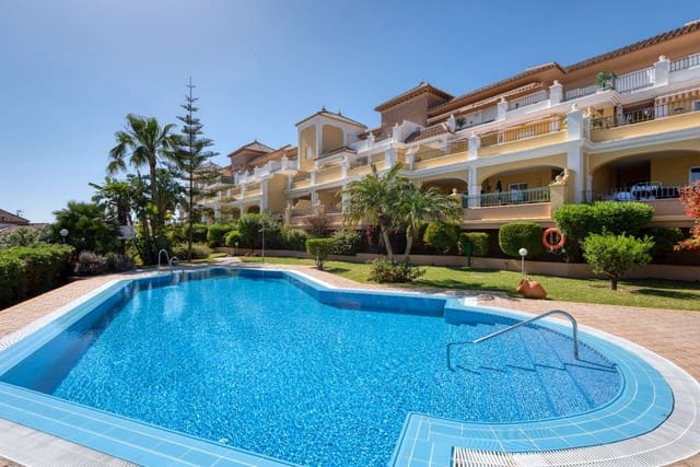 2 soveværelse Strandlejlighed til salg i Capistrano, Nerja med swimmingpool garage - € 420.000 (Ref: 4012483)