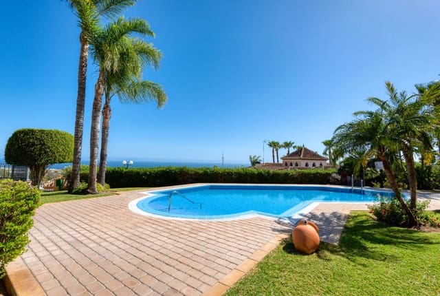 2 soveværelse Strandlejlighed til salg i Capistrano, Nerja med swimmingpool garage - € 420.000 (Ref: 4012483)