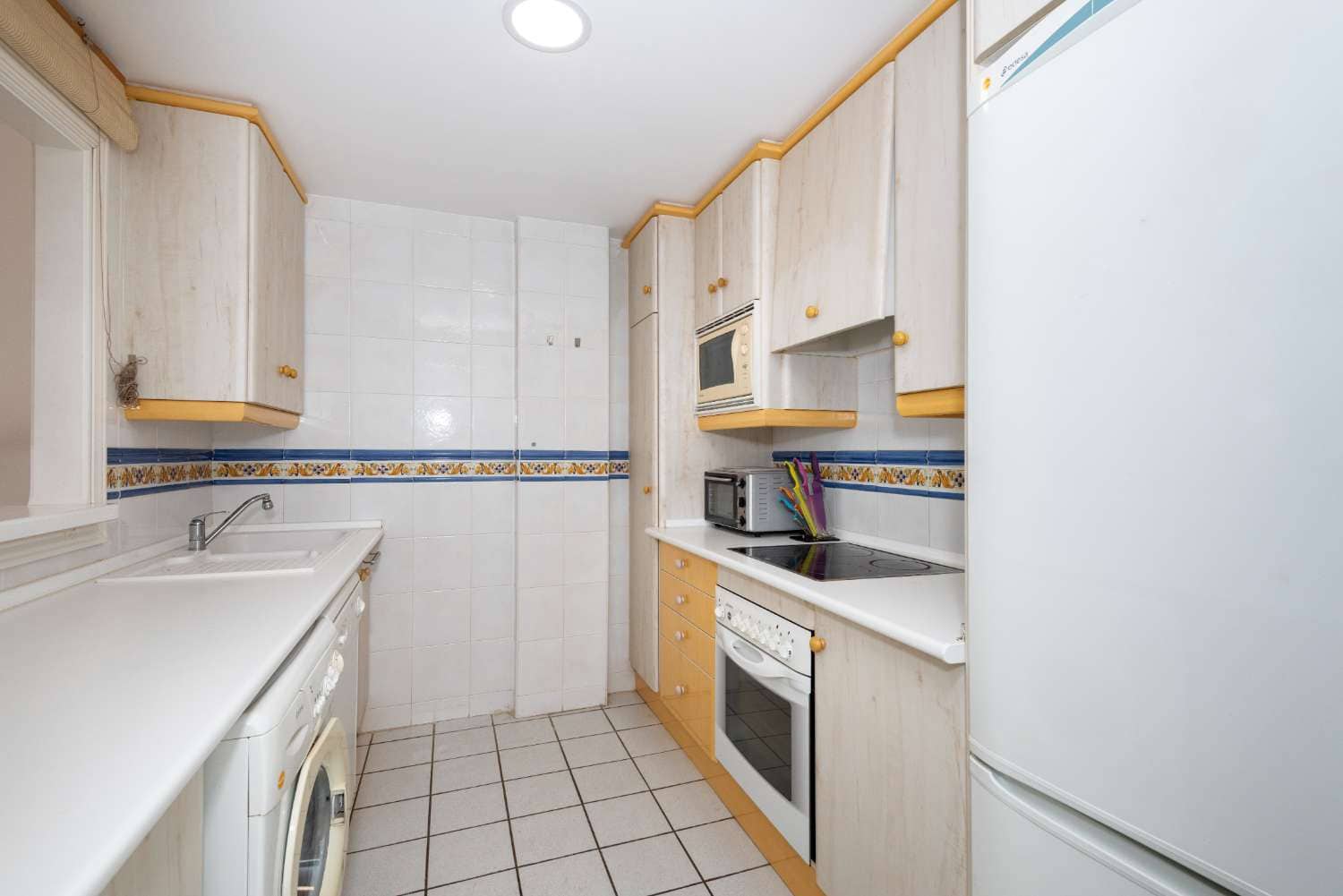 2 bedroom Beach Apartment for sale in Nerja with pool garage - € 405,000 (Ref: 4012483)