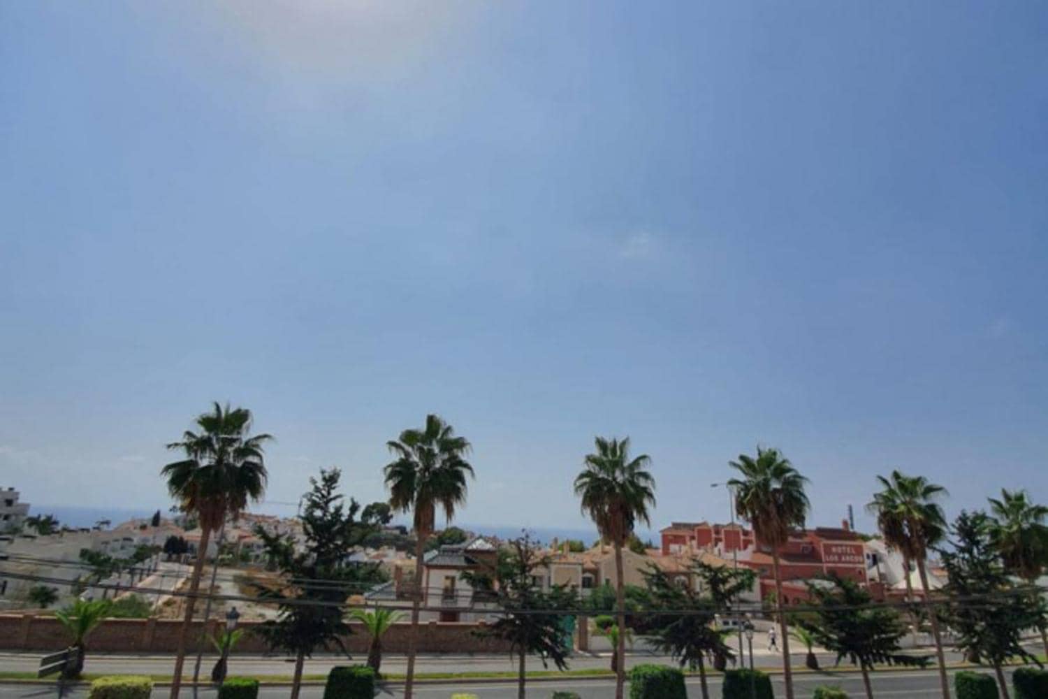 2 soveværelse Rækkehus til salg i Nerja med swimmingpool - € 330.000 (Ref: 8013647)