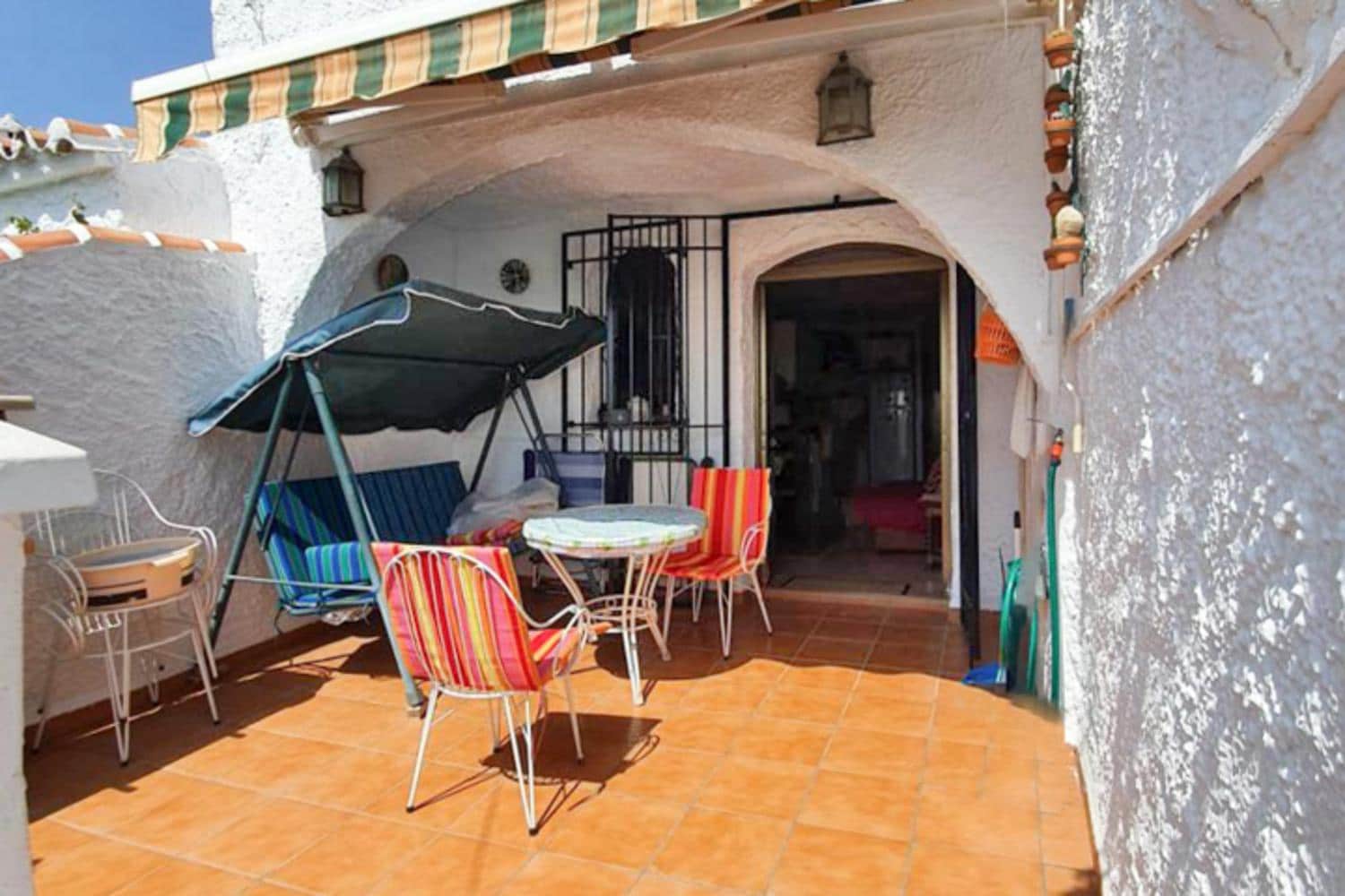 2 soveværelse Rækkehus til salg i Nerja med swimmingpool - € 330.000 (Ref: 8013647)