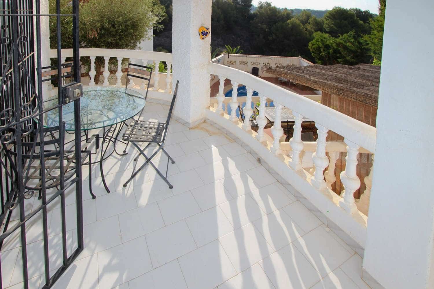 4 bedroom Villa for sale in Burriana, Nerja with pool € 492,000 (Ref