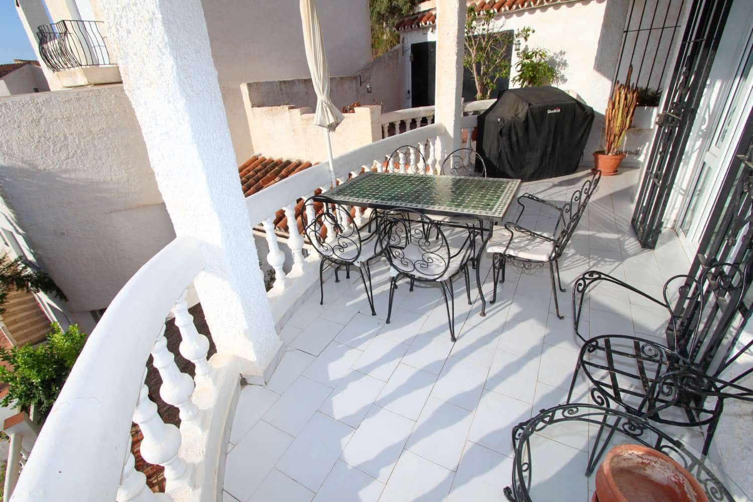 4 bedroom Villa for sale in Burriana, Nerja with pool € 492,000 (Ref