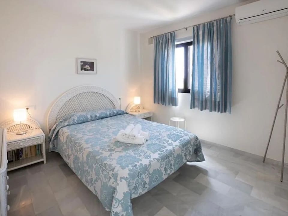 3 bedroom Terraced Villa for sale in Nerja with pool - € 390,000 (Ref: 8451842)