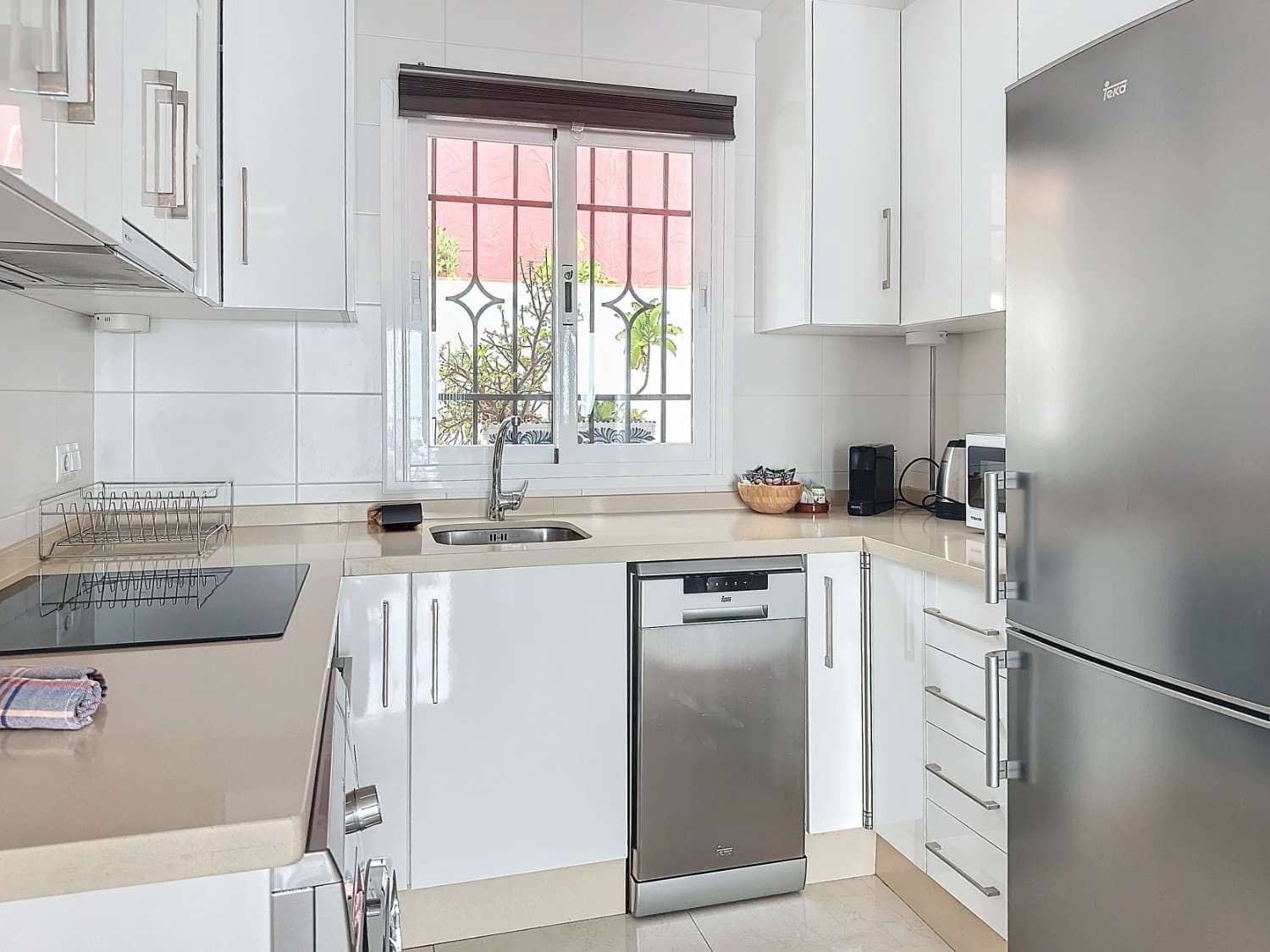 2 soveværelse Semi-Rækkehus til salg i El Penoncillo med swimmingpool garage - € 429.000 (Ref: 8484415)